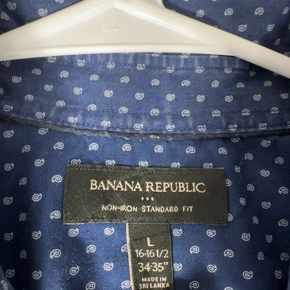 Banana Republic Button Up Mens L Blue‎ Paisley Non-Iron Standard Fit Cotton